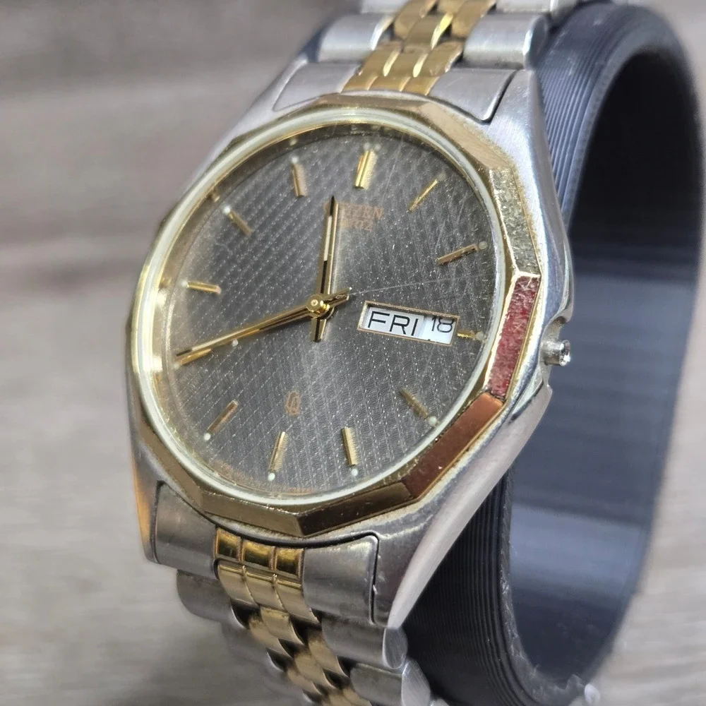 Vintage Citizen Quartz Watch Two Tone Day Date Grey Tapestry Dial GN-4W-S Japan